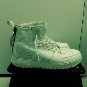 Af 1 MID size us 10